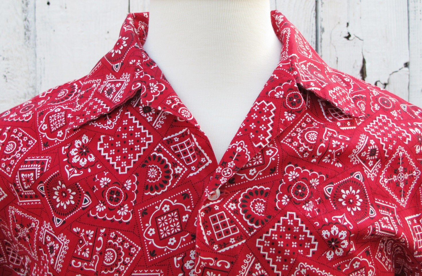 80s Vintage Men's Bandana Print Shirt SMALL