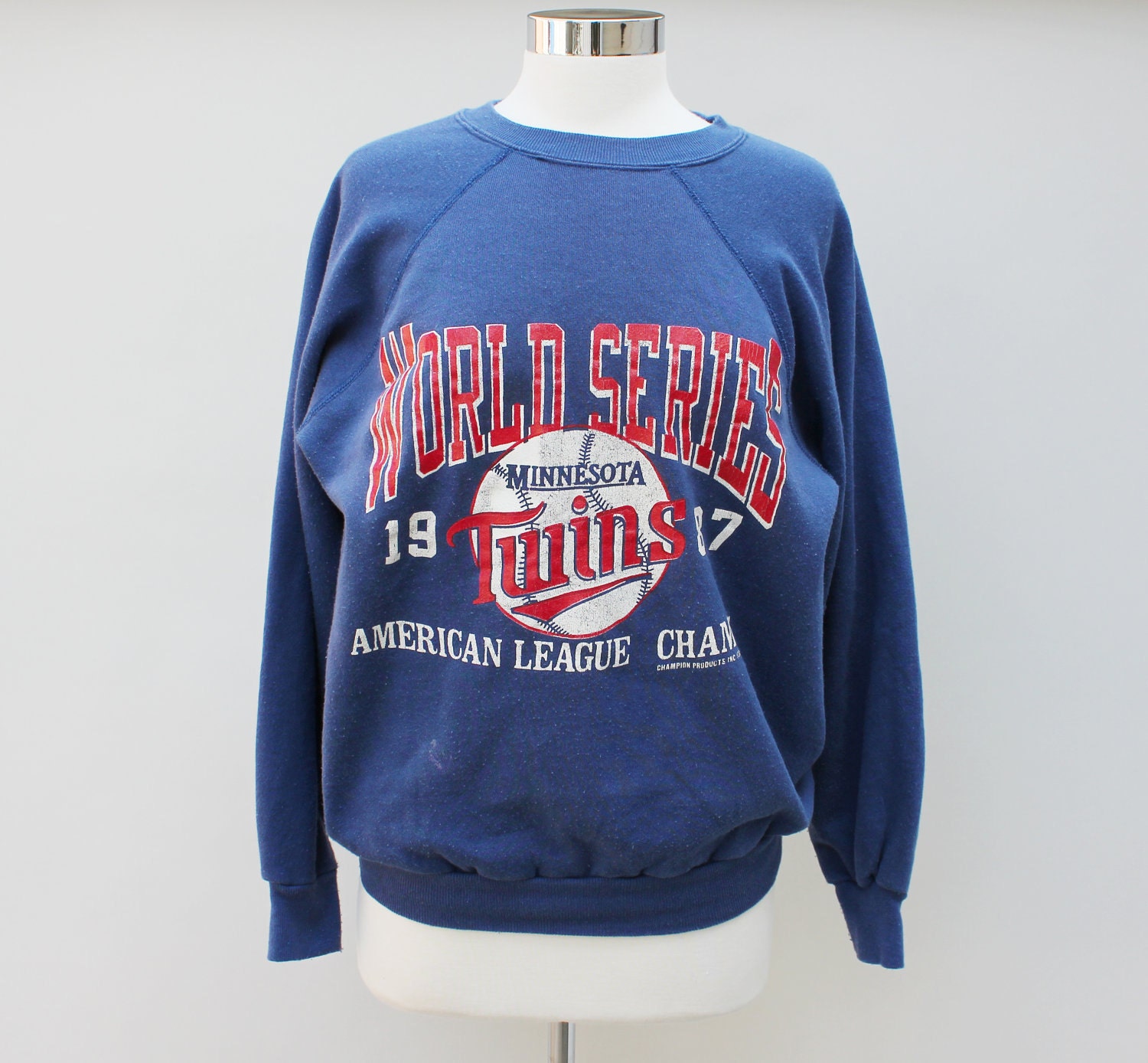 1987 Vintage Minnesota Twins Sweatshirt LARGE / xl