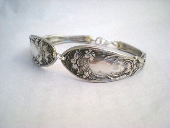 NARCISSUS 1908  Antique Spoon Bracelet Upcycled Silverplate 