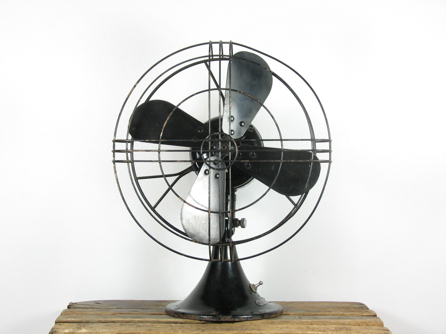 Electric Fan Vintage 24