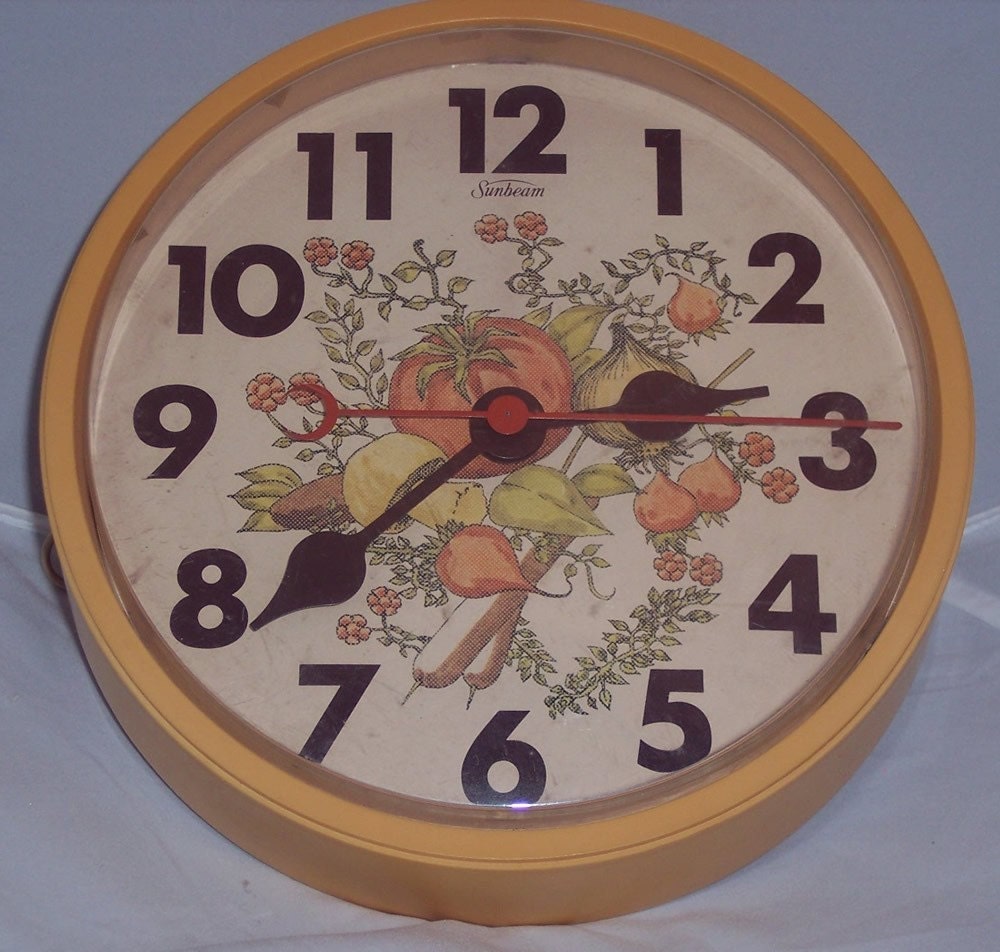 Sunbeam Electric Wall Kitchen Clock Vintage Vegetables Face