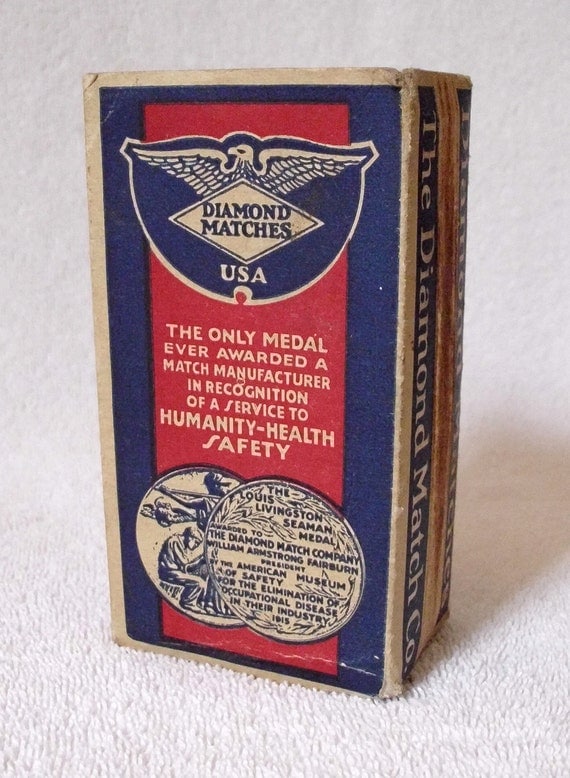 Vintage Diamond Matches Box and Wooden Matches 1915