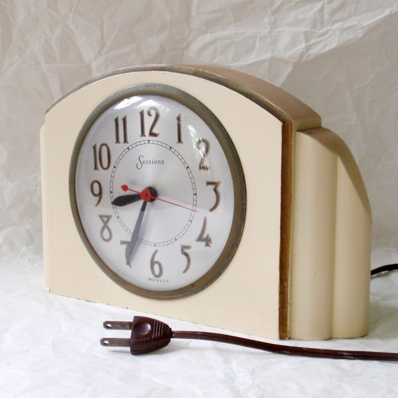 Vintage Sessions Art Deco Electric Mantle Clock