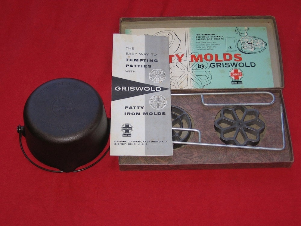 Griswold Cast Iron No. 1 Patty Molds and Deep Patty Bowl 0099