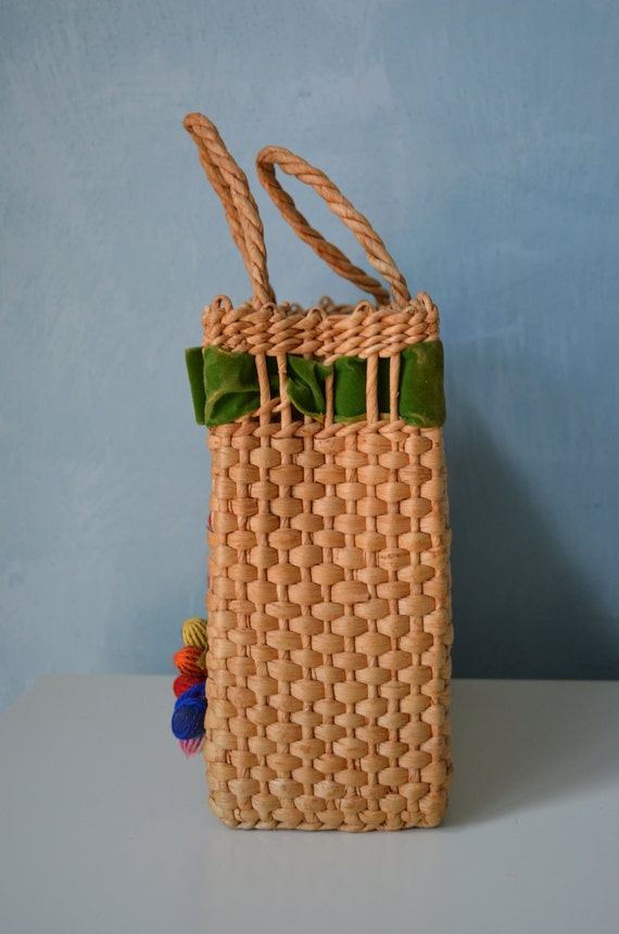 60s Woven Straw Basket Picnic Tote Purse