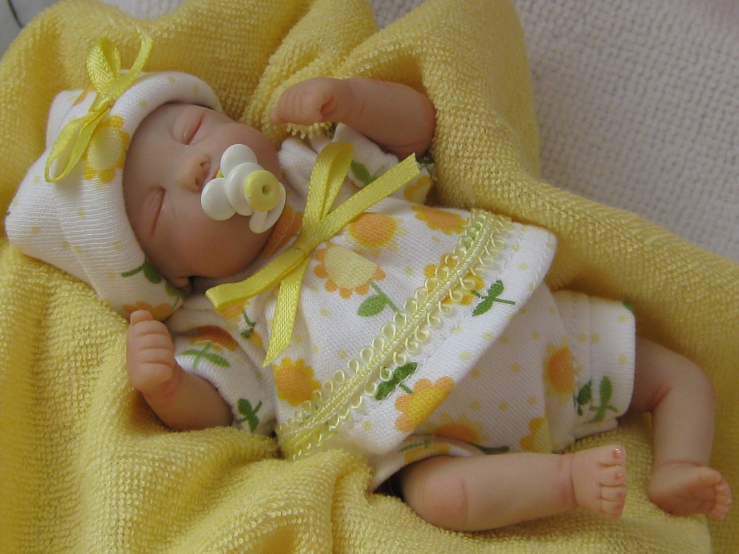 Ooak sculpt MINI baby doll VICTORIA 5 inches by Yolidolls