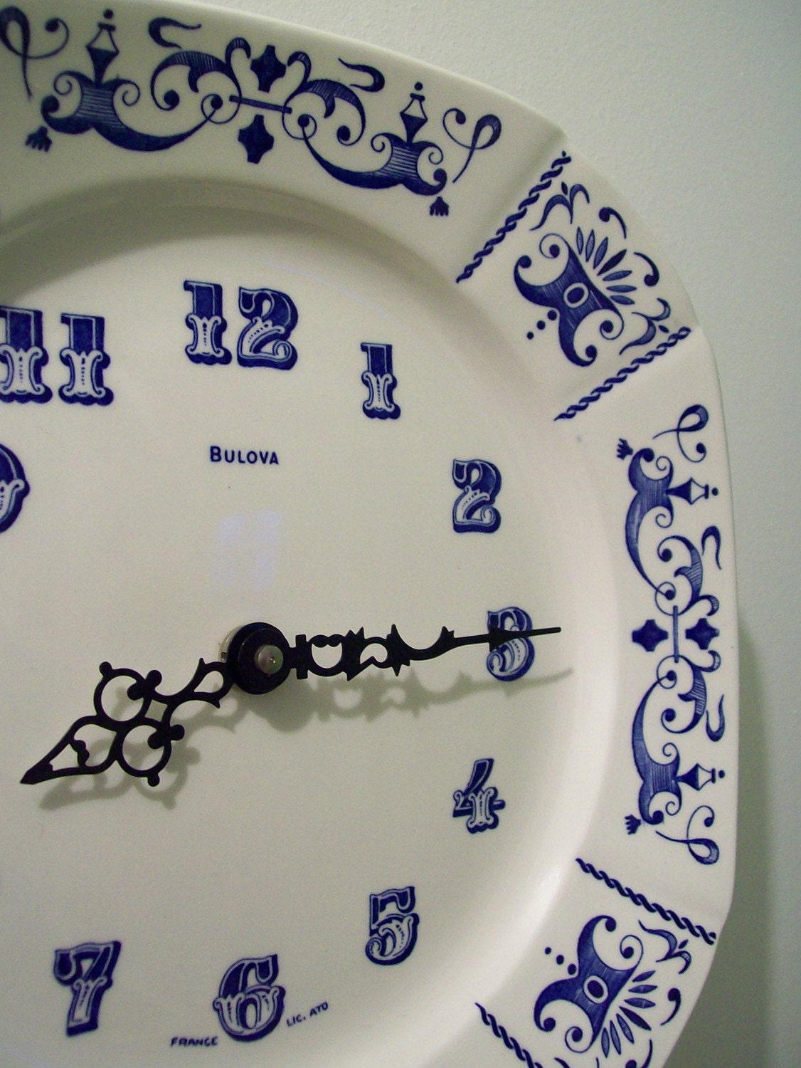 VINTAGE GIEN FRANCE PORCELAIN PLATE CLOCK MOVEMENT BY