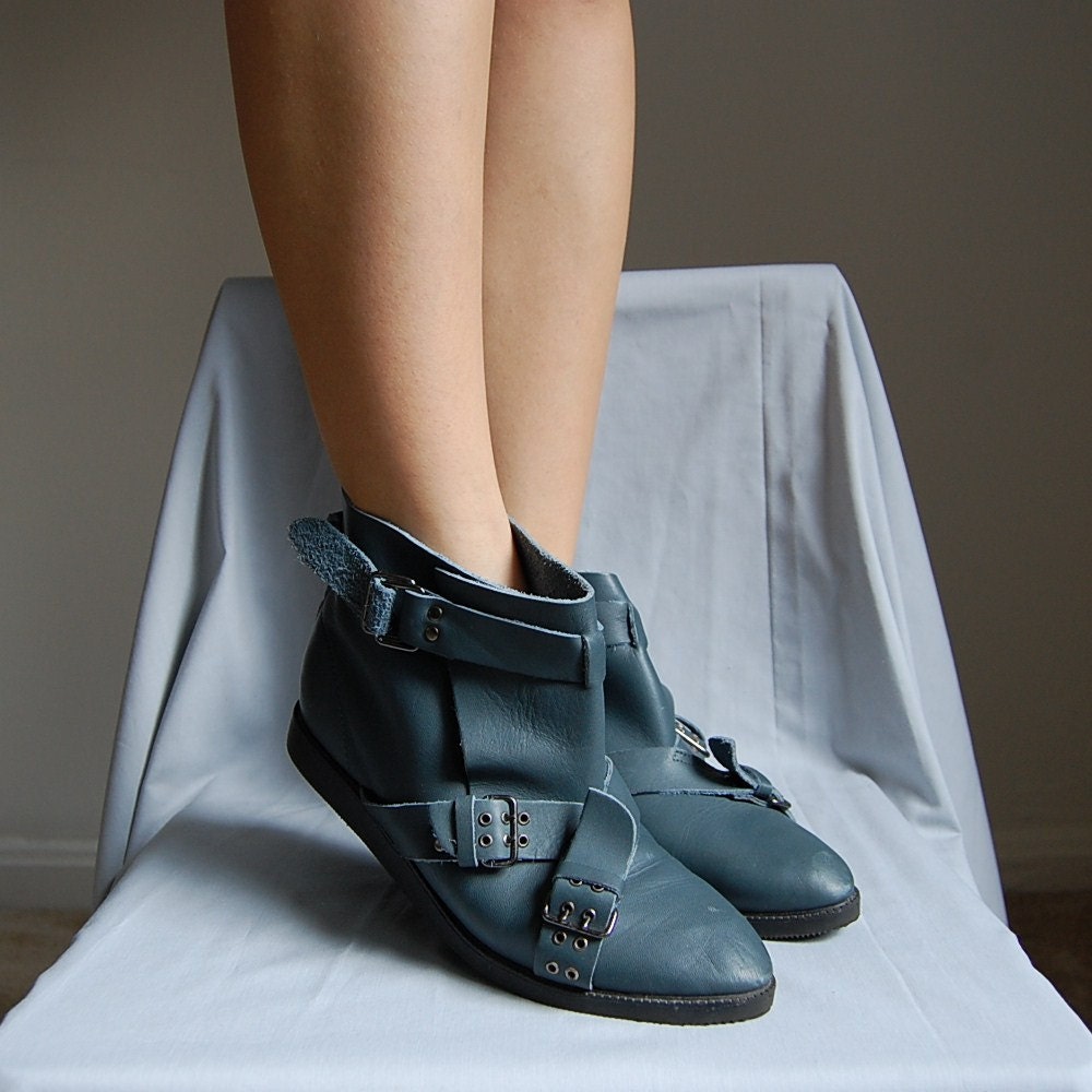 1990s teal blue bandage buckle ankle boots 8