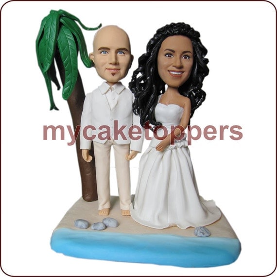 Sculpted wedding  Cake  Topper  Figurine  personalized  wedding 