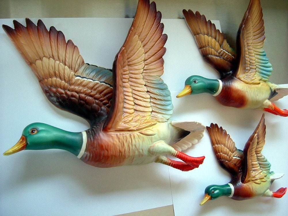 vintage ceramic mallard ducks