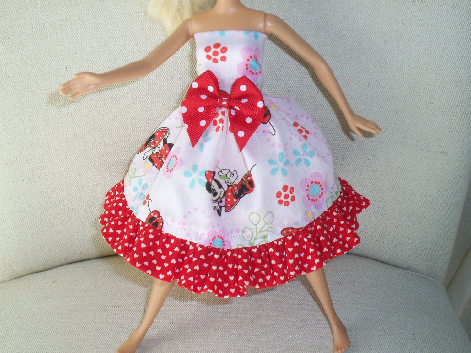 dress up minnie doll