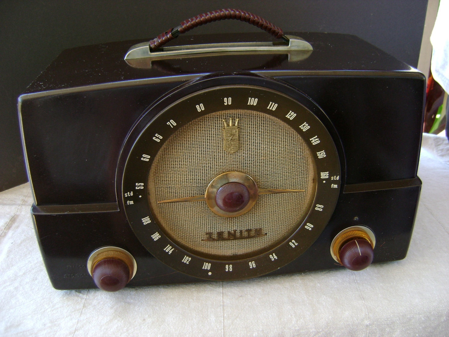 Vintage Zenith Portable Radio