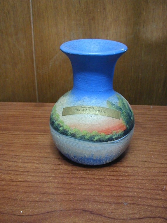 Souvenir Dallas Texas Mini Pottery Vase with