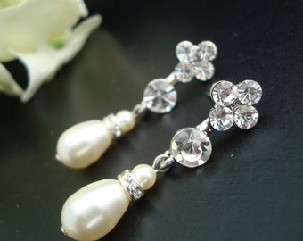 Pearl Bridal Wedding Earrings,Ivory or White Pearls, Bridal Rhinestone Earrings,Pear Shape, Bridal Stud Earrings,Pearl Earrings,Pearl,LAYLA