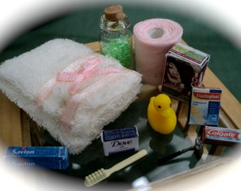 DOLLS HOUSE MINIATURES - 1/12th Mixed bathroom Accessories