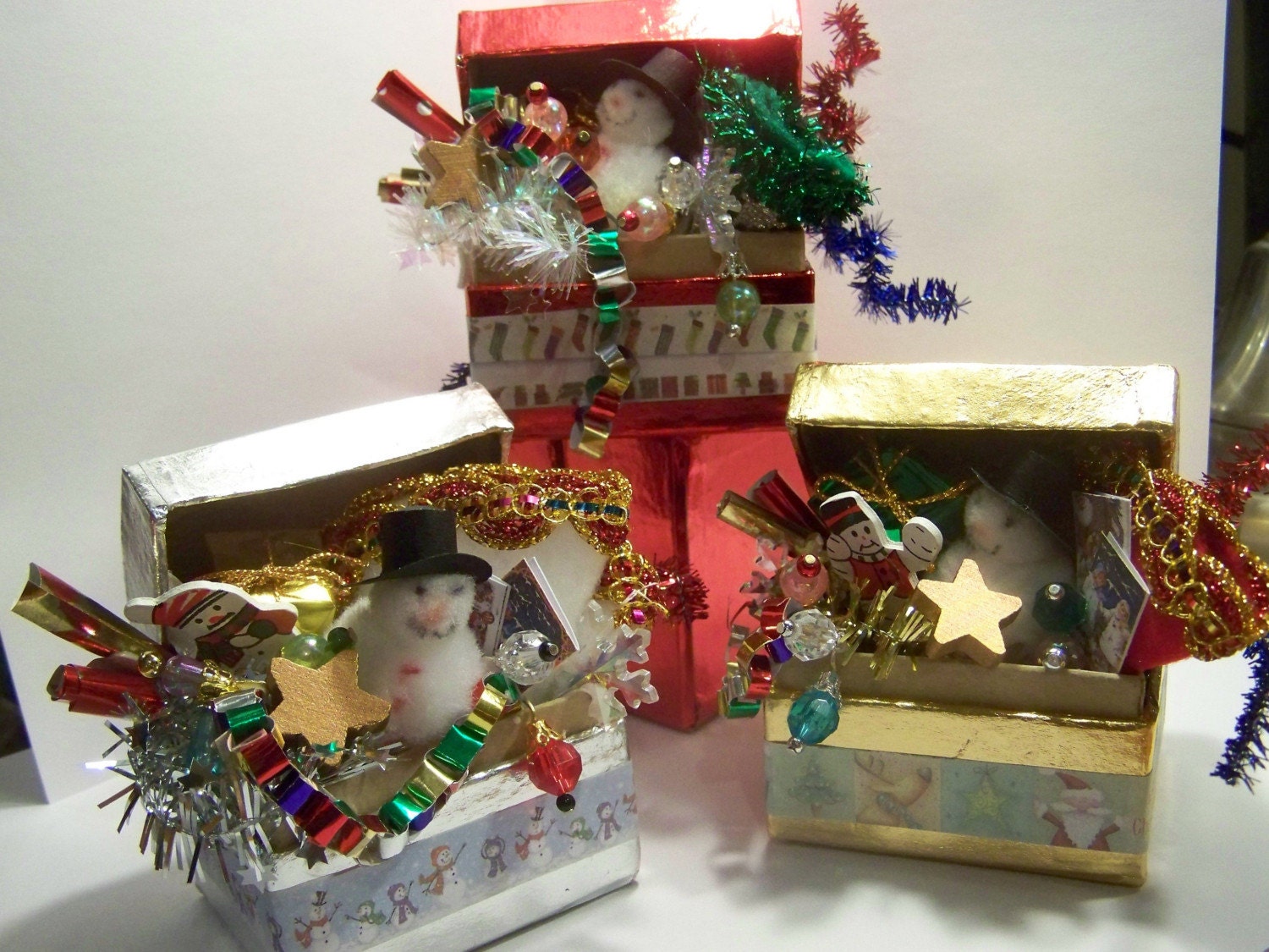 dolls house miniatures 1 12th christmas decorations trunk dolls house miniatures 1 12th christmas decorations trunk