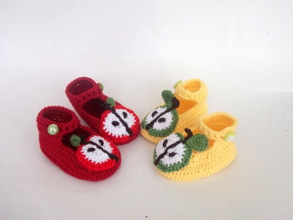 Crochet Baby Apple Booties-Crochet Baby Girl by myknittingworld