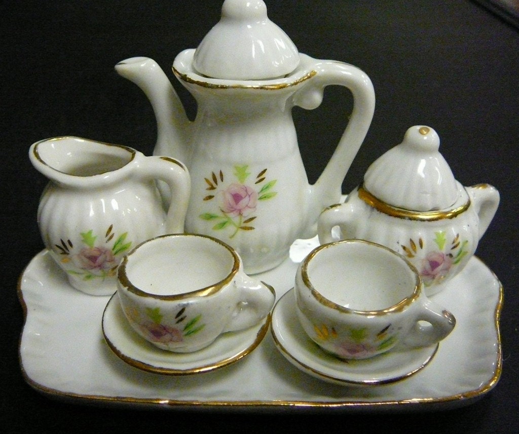 Vintage Miniature Porcelain China Dollhouse Tea Set 10 piece