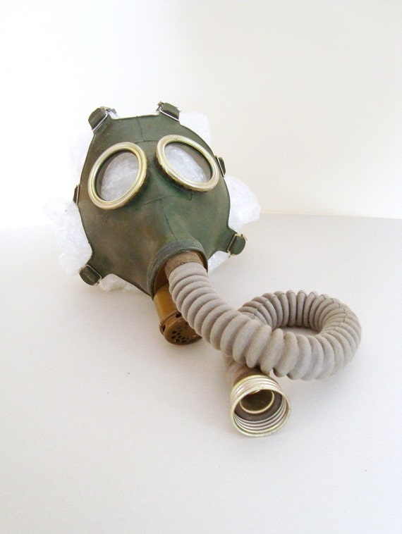 Civilian Gas Mask GP4 y from Russia Soviet Union 1967 by Militaria