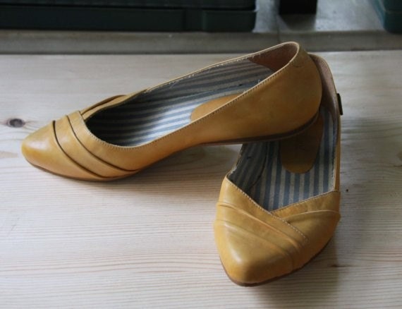  Mustard Flat Shoe by shibumus on Etsy