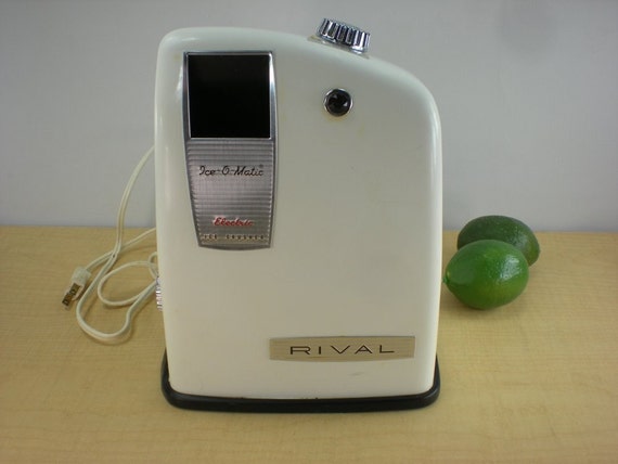 Rival Ice-O-Matic Electric Ice Crusher White