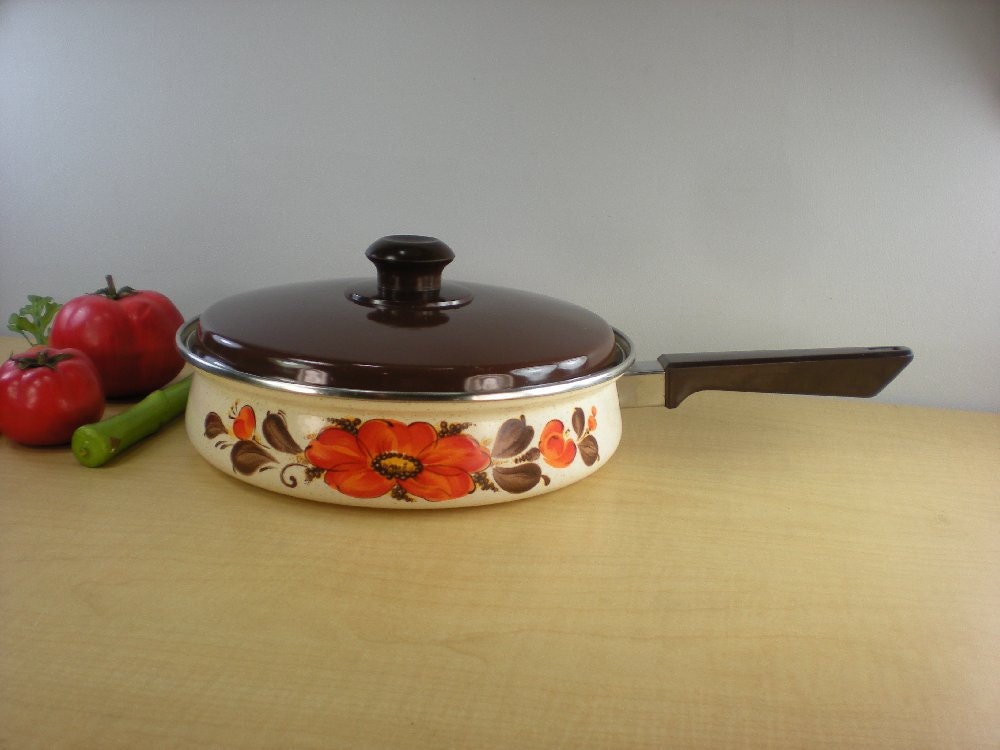 Sanko Ware Japan Show Pans Enamelware Fry Pan Skillet Mod