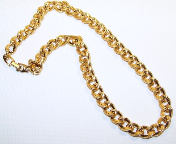 VINTAGE 16 inch gold chain NECKLACE by NAPIER