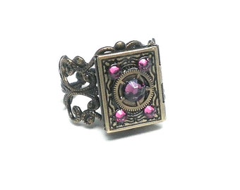 PS, Steampunk Locket Ring,Dark Metal Noir,Vintage Locket,Steam Punk Goth,Amethyst Crystal,Edwardian Fantasy,Gothic Jewellry,Lolita Vamp Dark