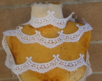 Very cute white color flower venice lace 1 yard listing