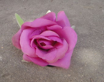 Cute silk flower with clip back 1 piece listing