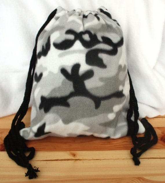 Camo fleece backpack camouflage snow gray black white
