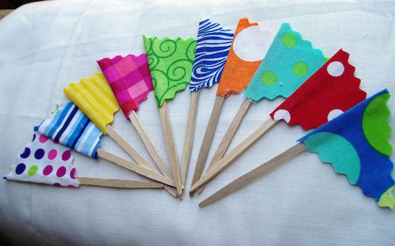 Cupcake Toppers Circus Flags 50 Count Il_570xn