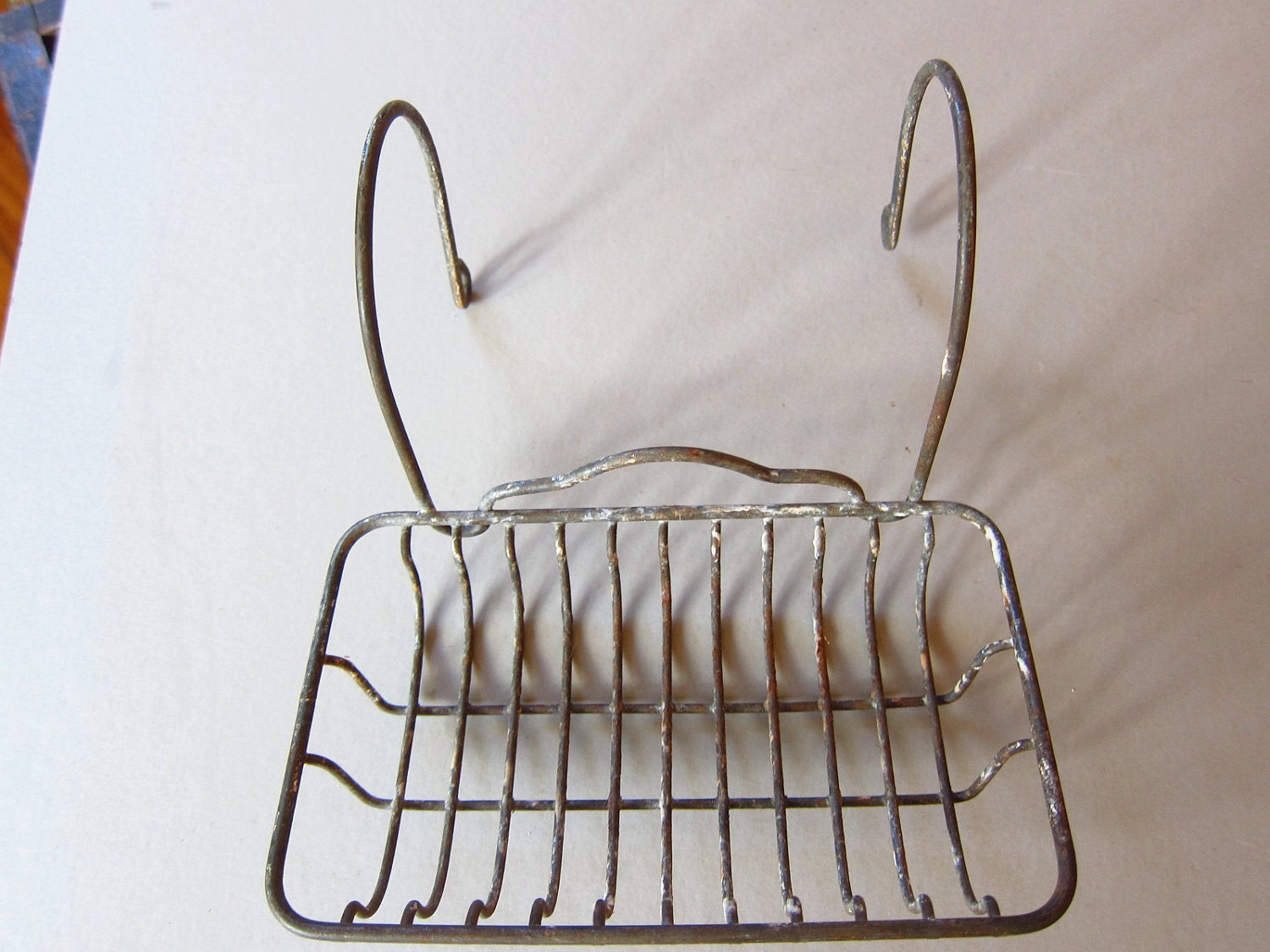 Over the Tub Wire Soap Dish