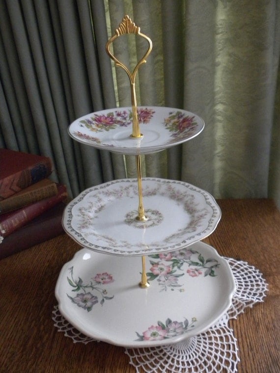 stand Sale buy vintage Stand China Cupcake/Jewelry 10  Vintage cupcake