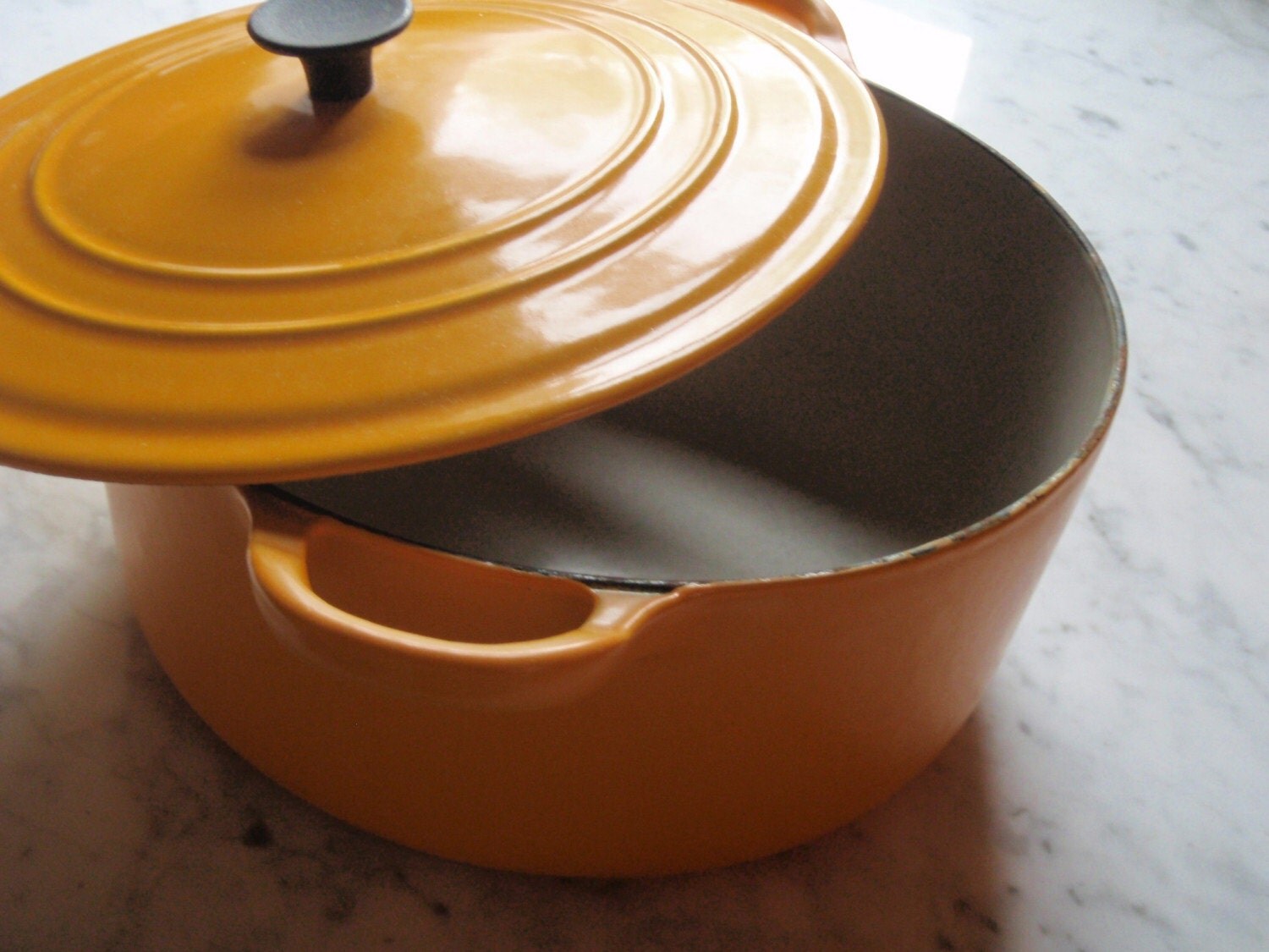  Vintage  3 5 Quart Le  Creuset  French Dutch Oven