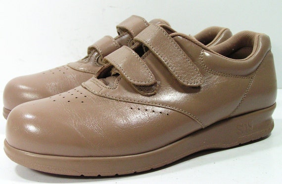 sas shoes womens 7.5 m b bone velcro loafers oxfords tripad