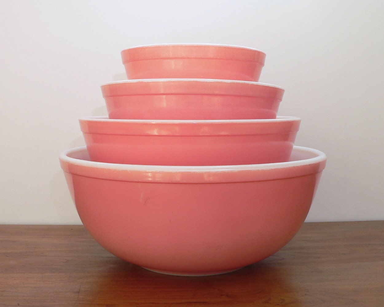 Vintage Pyrex Pink Mixing Bowls Set Of Four 4