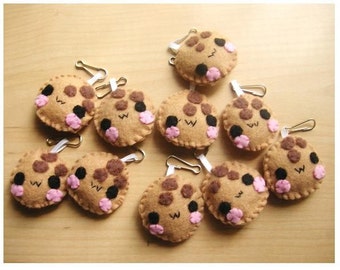 Cookie Keychain or Phone Charm - Food Keychain, Kawaii Keychain, Felt Food, Key Ring, Cell Phone Charm, Party Favors, Stocking Stuffer