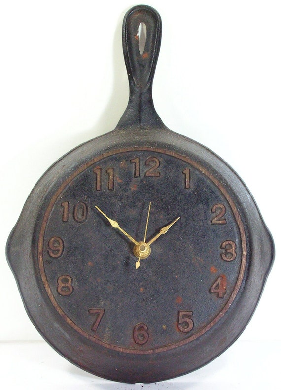 cast iron skillet clock vintage black antique kitchen cooking