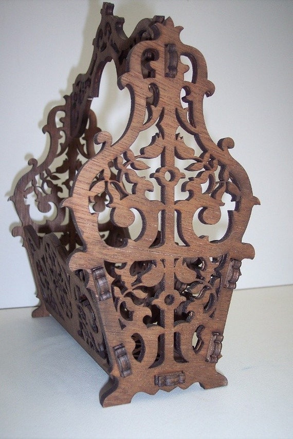 Classic wood basket for letters