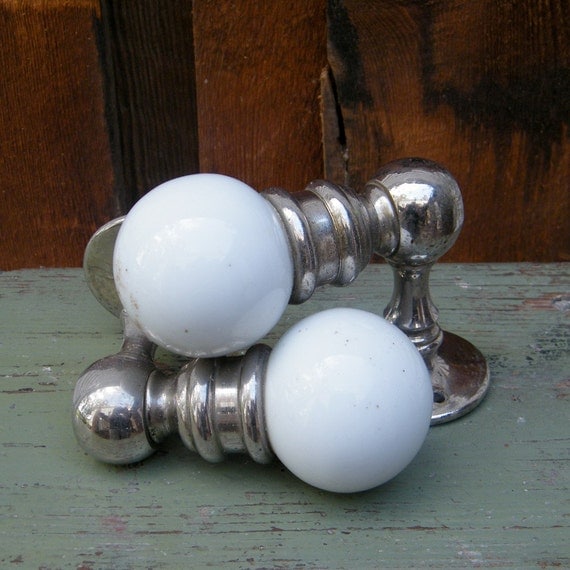 Vintage Towel Bar White Porcelain Knobs Nickel Plated Ends
