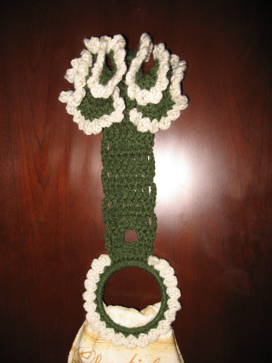 Crochet Pattern RUFFLED TOWEL RING by CROCHETBYMELISSA on Etsy