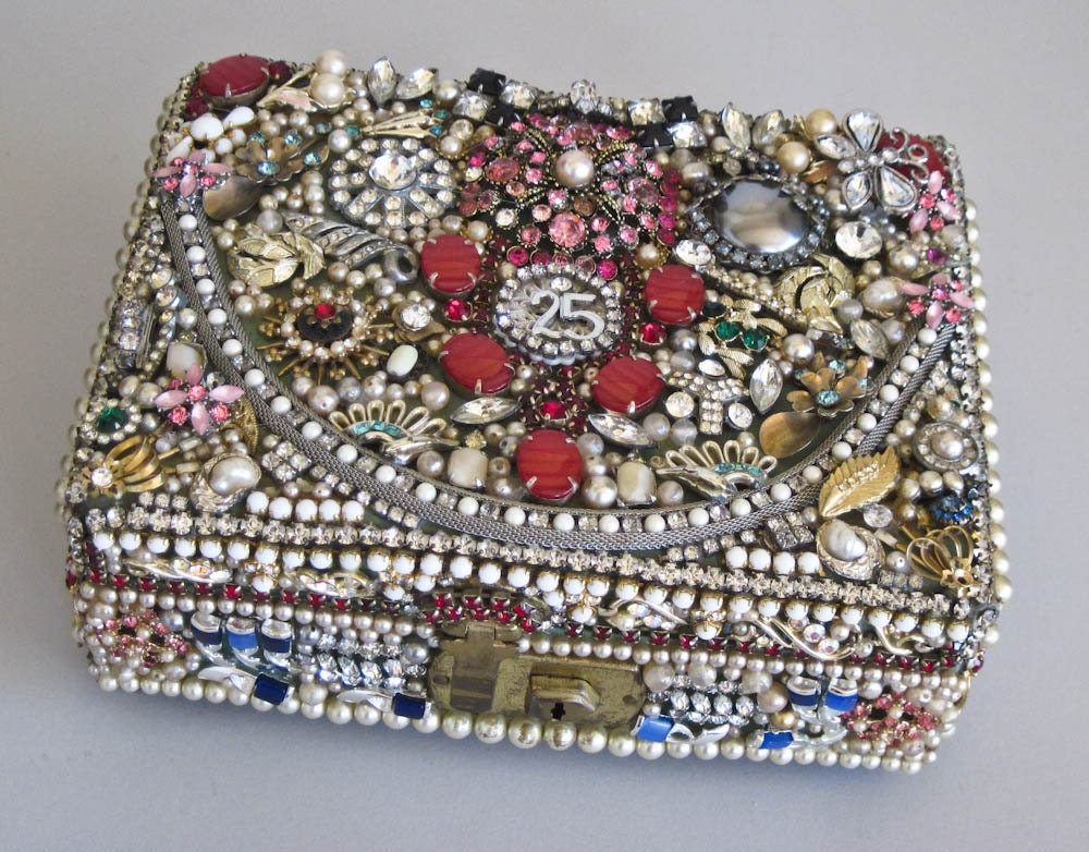 Very Bling Jewelry Box Music Box Jewel Encrusted