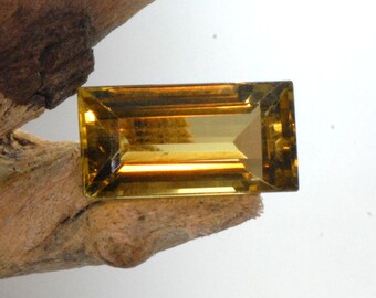 Madeira Citrine, deep honey gold faceted step cut natural gemstone 11 cts