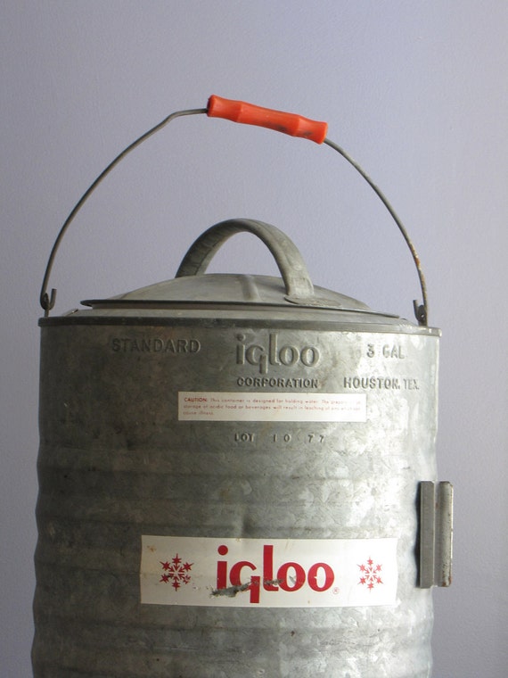 vintage igloo water cooler red handled