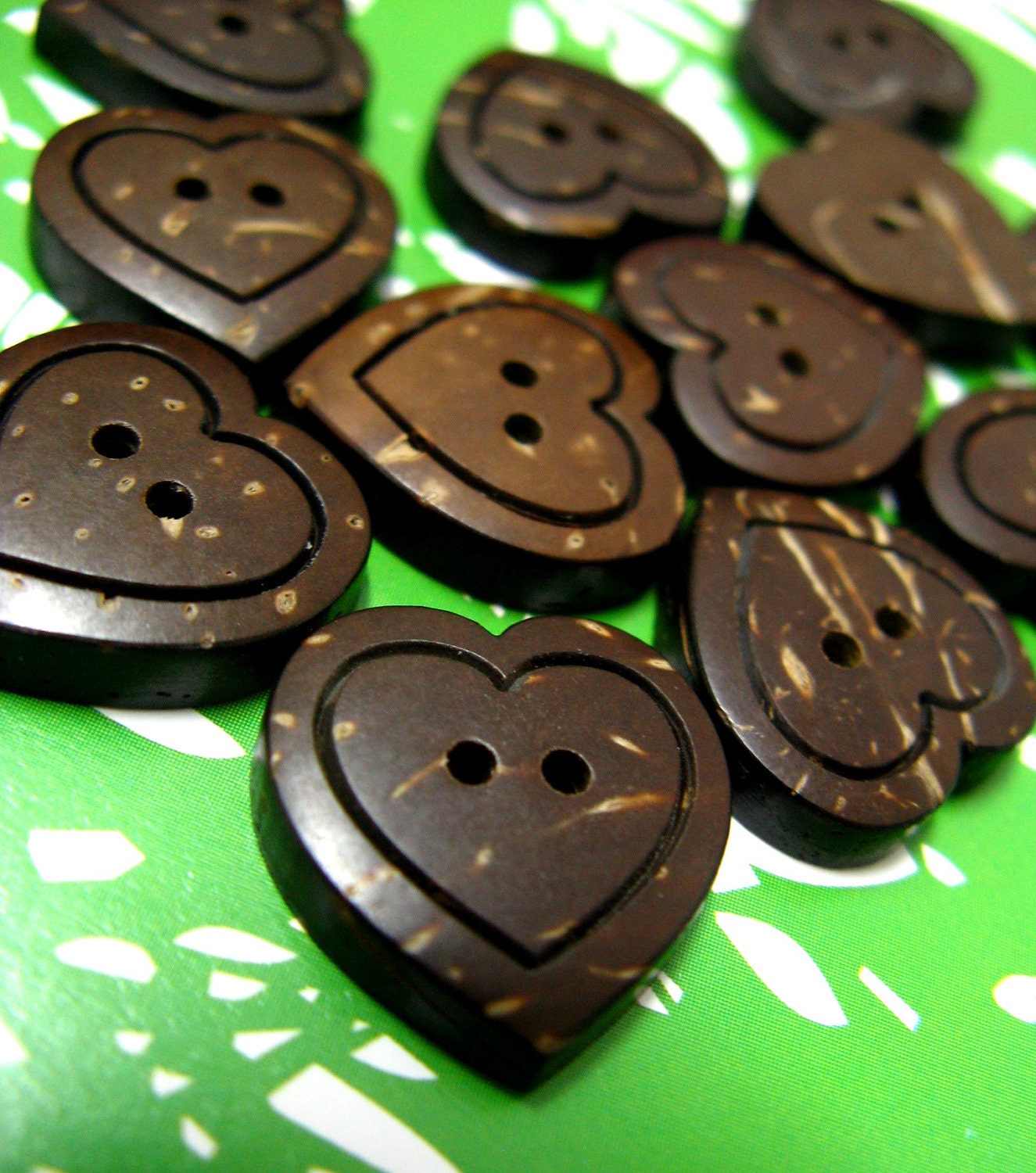 Heart Wood Buttons 10 pieces of So Cute Heart Shape Coconut