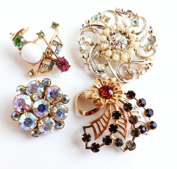Vintage Rhinestone Lot of Brooches Gold Tone Pins Colored