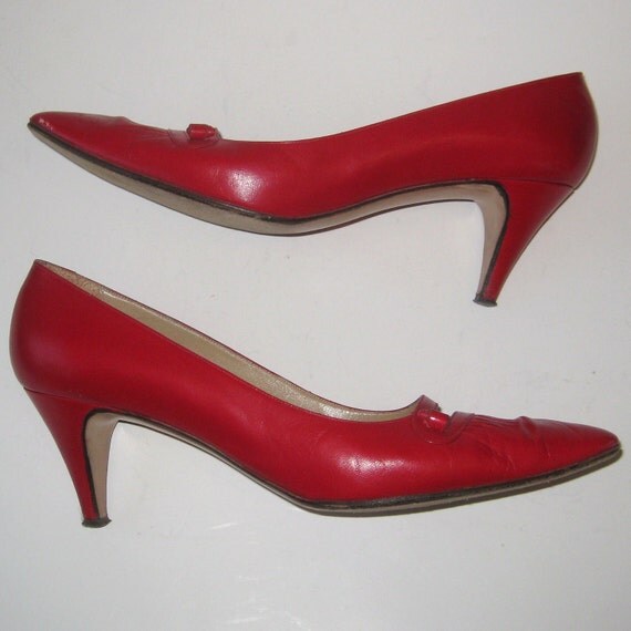 Vintage 60s Mod Red Italian Leather Summer Holiday High Heels