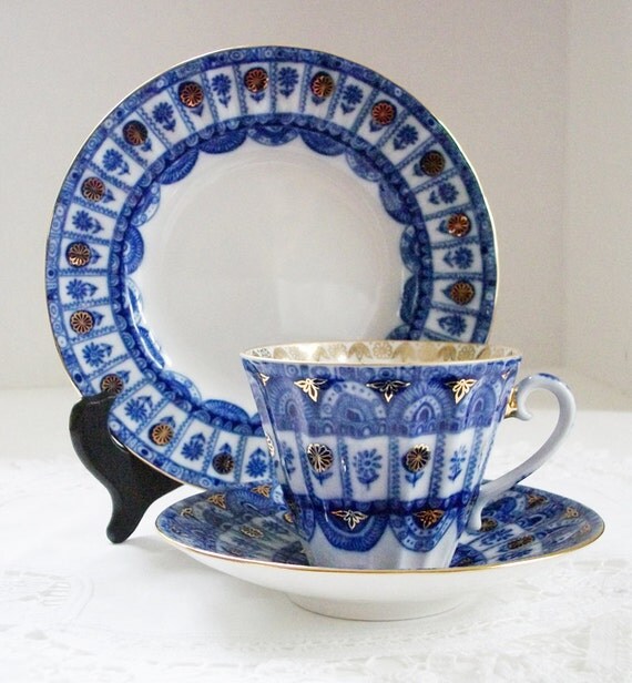 Lomonosov Porcelain Arches Cup Saucer and Dessert Plate