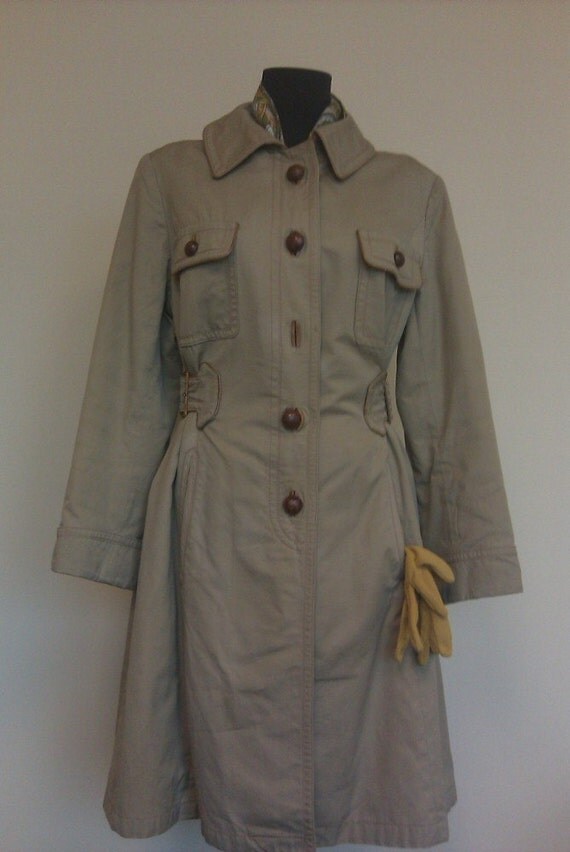 Vintage Khaki Belted Trench Coat by Cortefiel by TwoBirdsVintage
